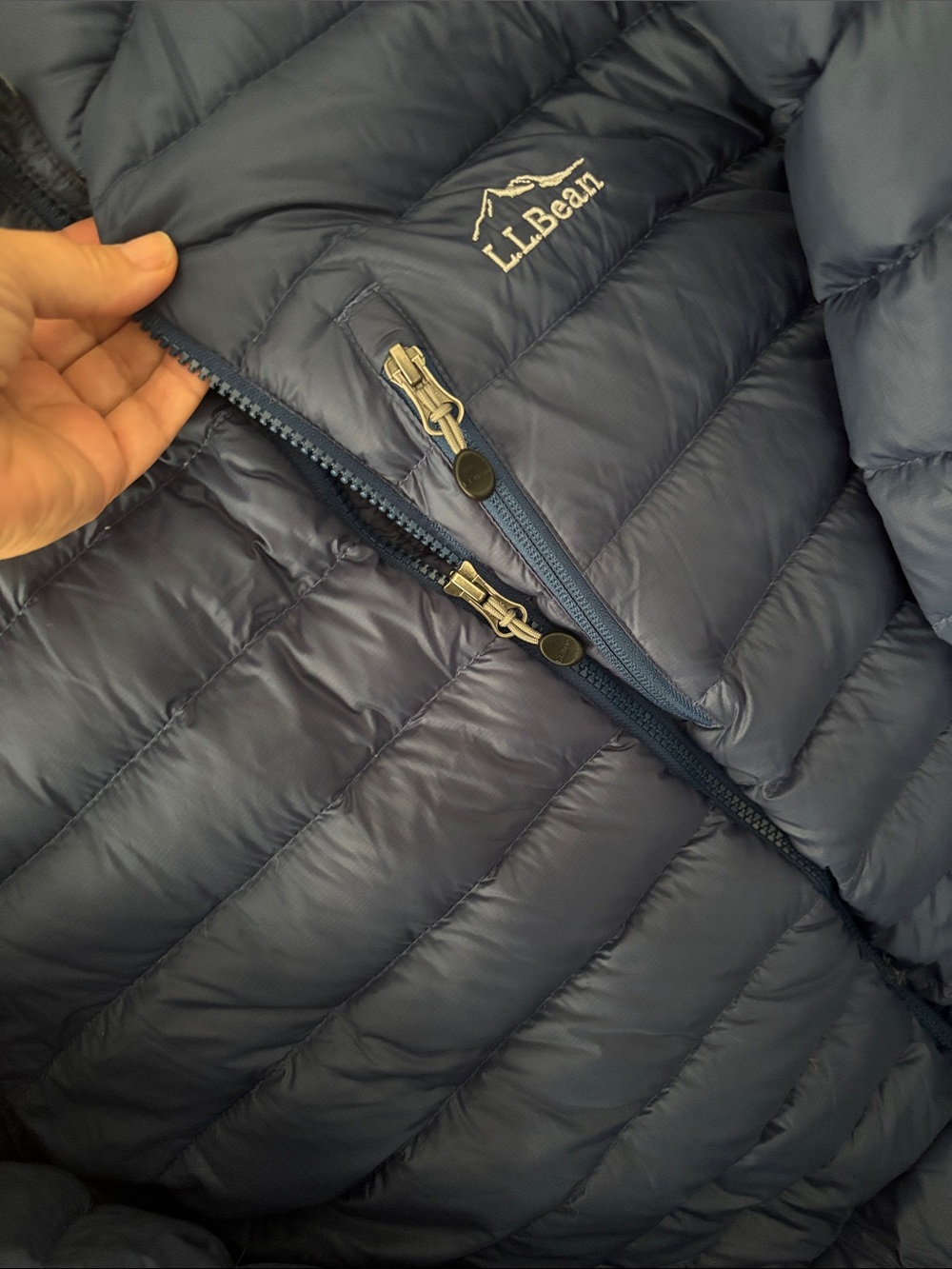L.L.Bean Men's Navy Quilted Down Jacket - Picture 2 of 3
